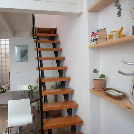 Cozy & Quiet In The Center Apartamento
