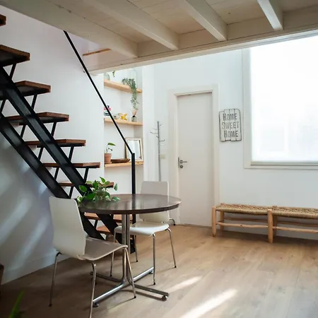 Cozy & Quiet In The Center Apartamento