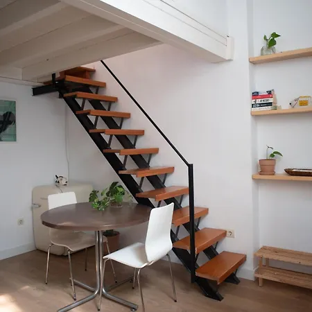 Cozy & Quiet In The Center Apartamento